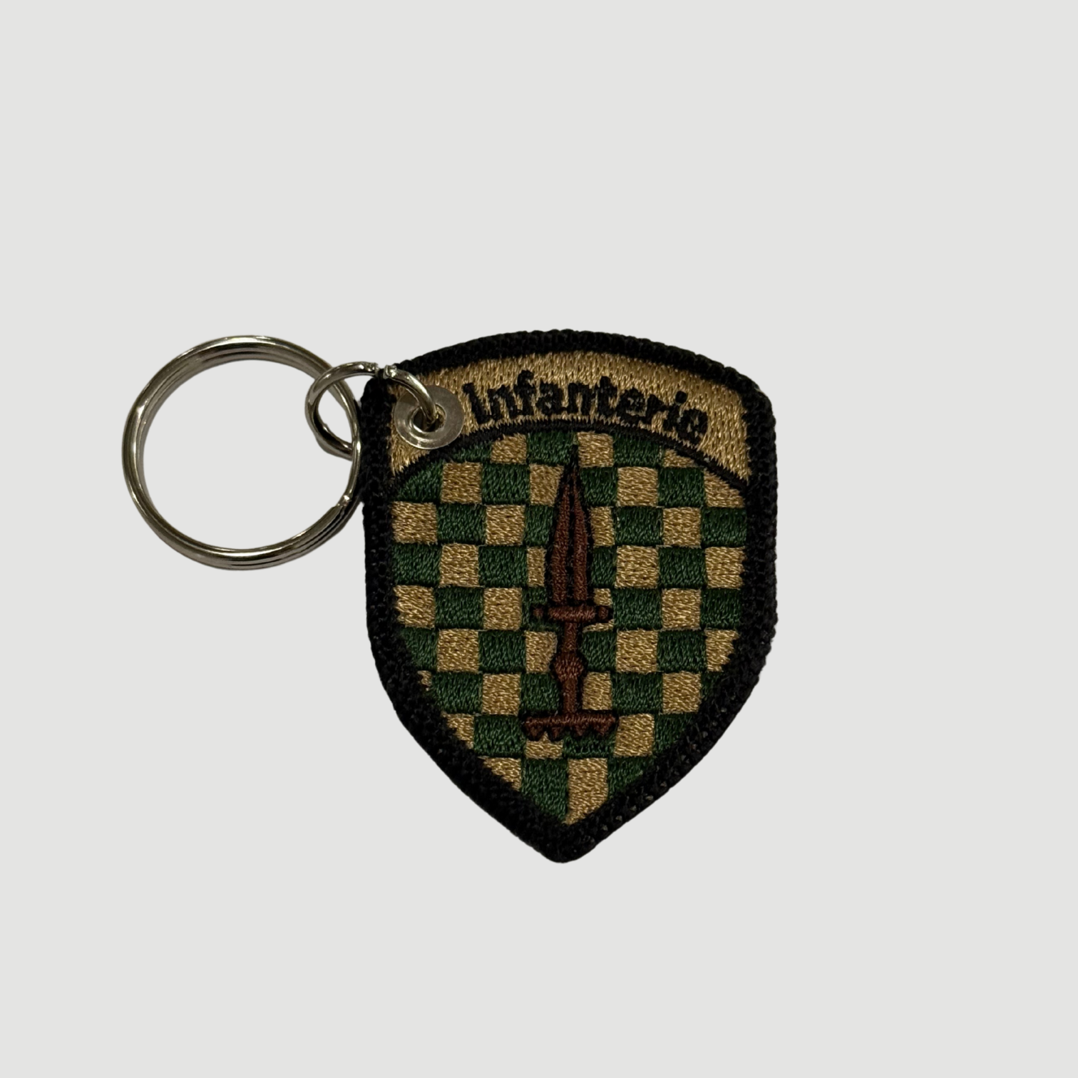 SU Inf 10 – Portachiavi ricamato