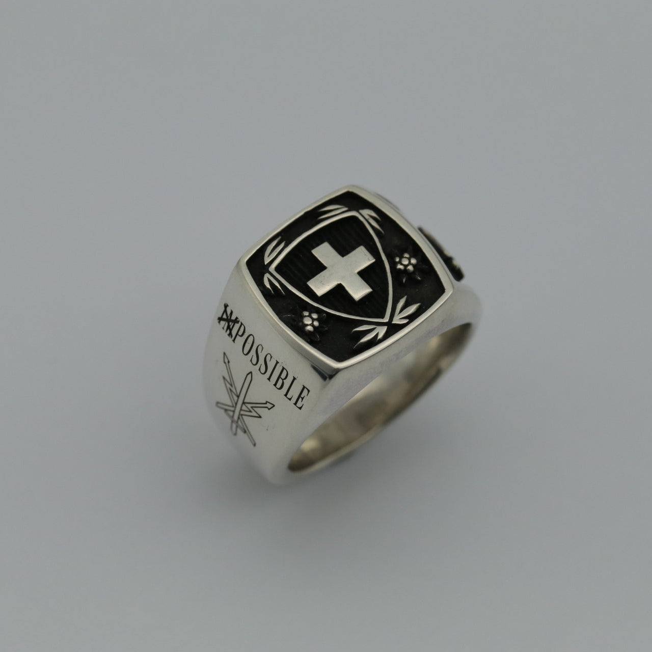 Chevalière en argent personnalisé