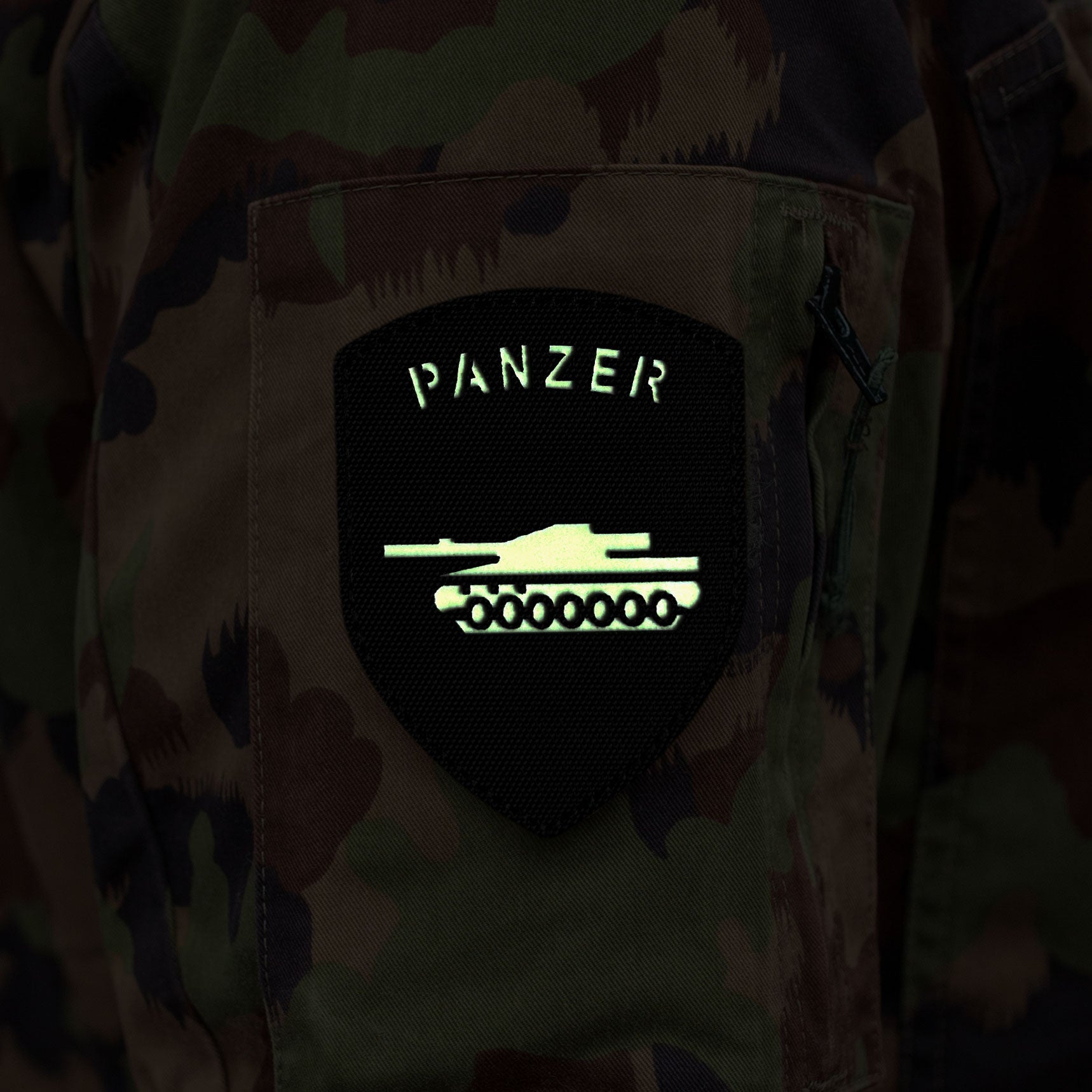 Tank soldier - badge - fluorescent