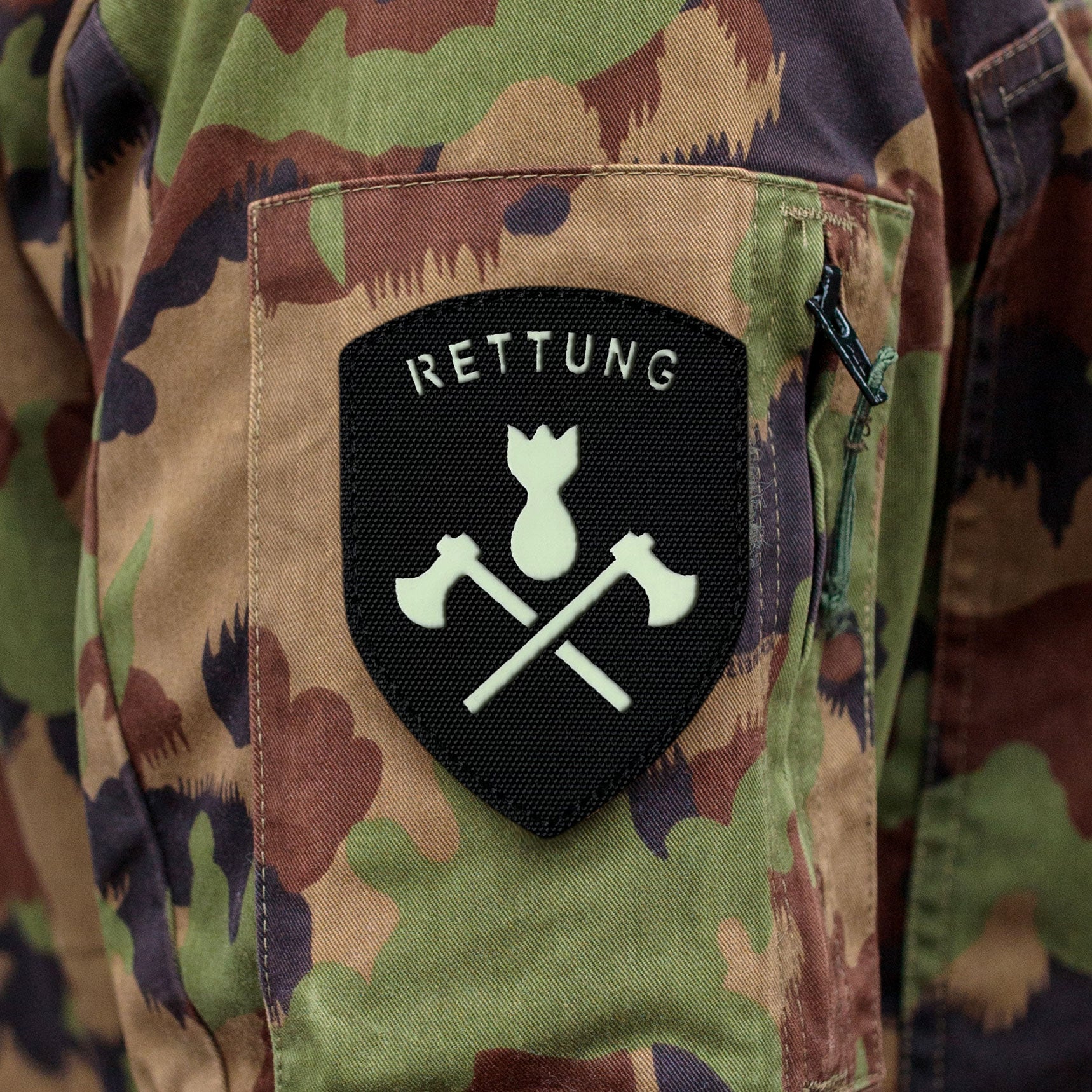 Rescue troops - badge - fluorescent