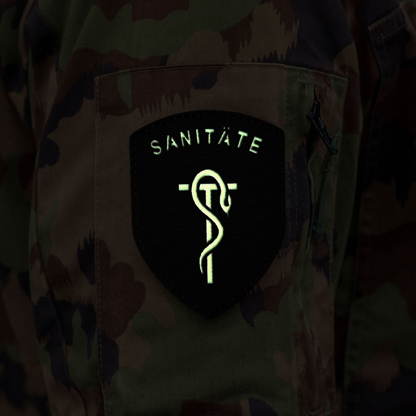 Sanitary troops - badge - fluorescent