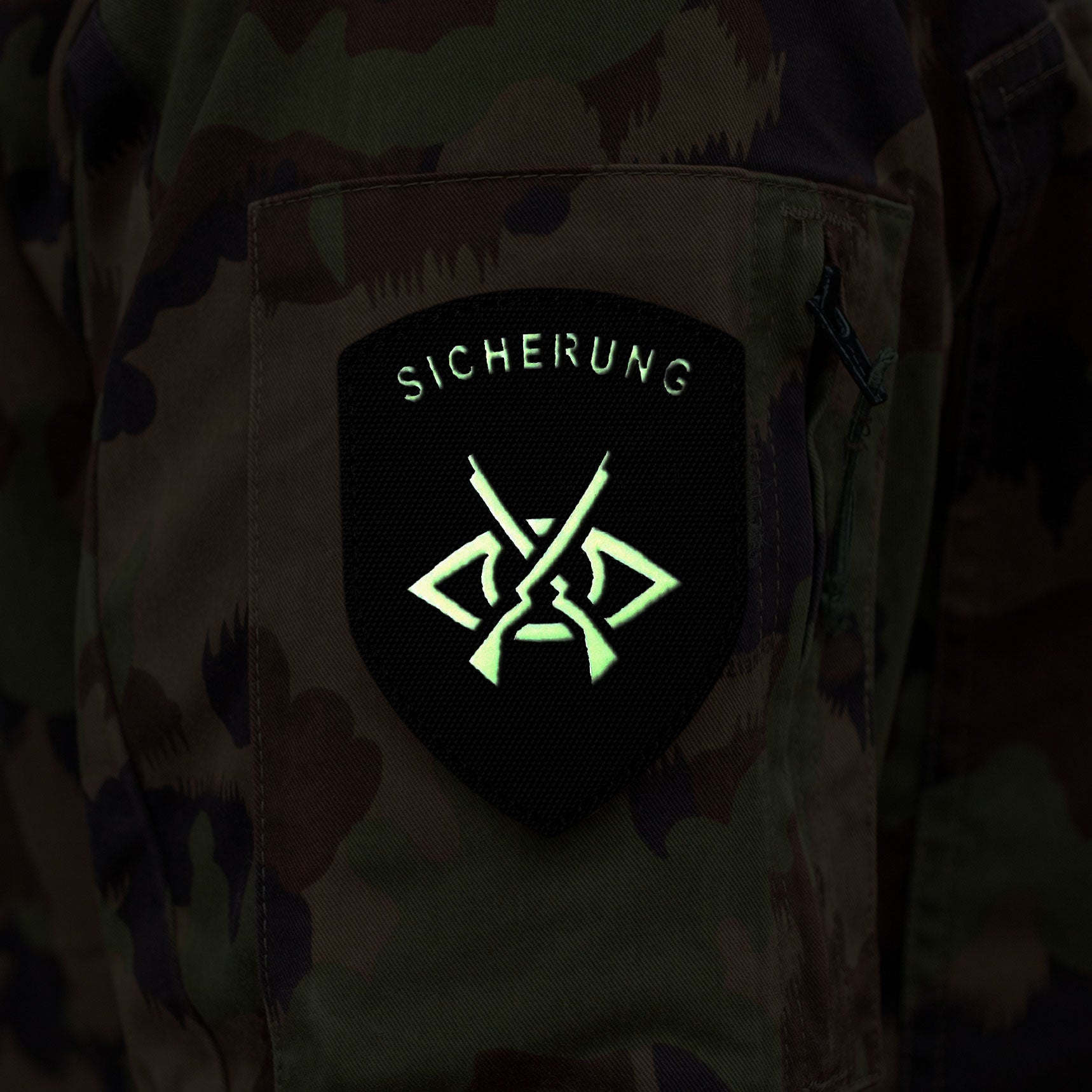 SURUTED soldier - badge - fluorescent