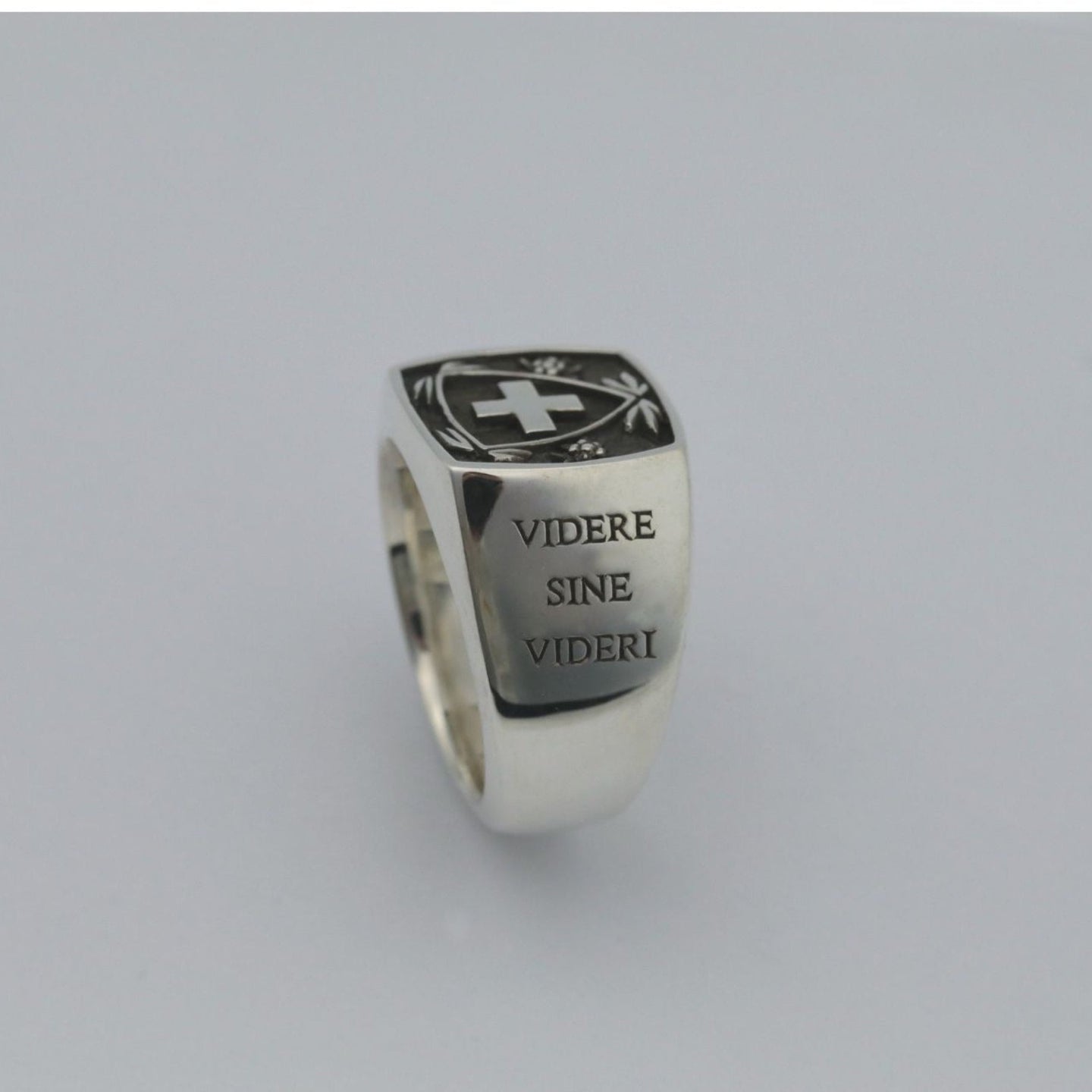 Explorateur - Chevalière d'Officier en argent